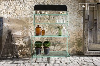 Mesa para poner macetas verde