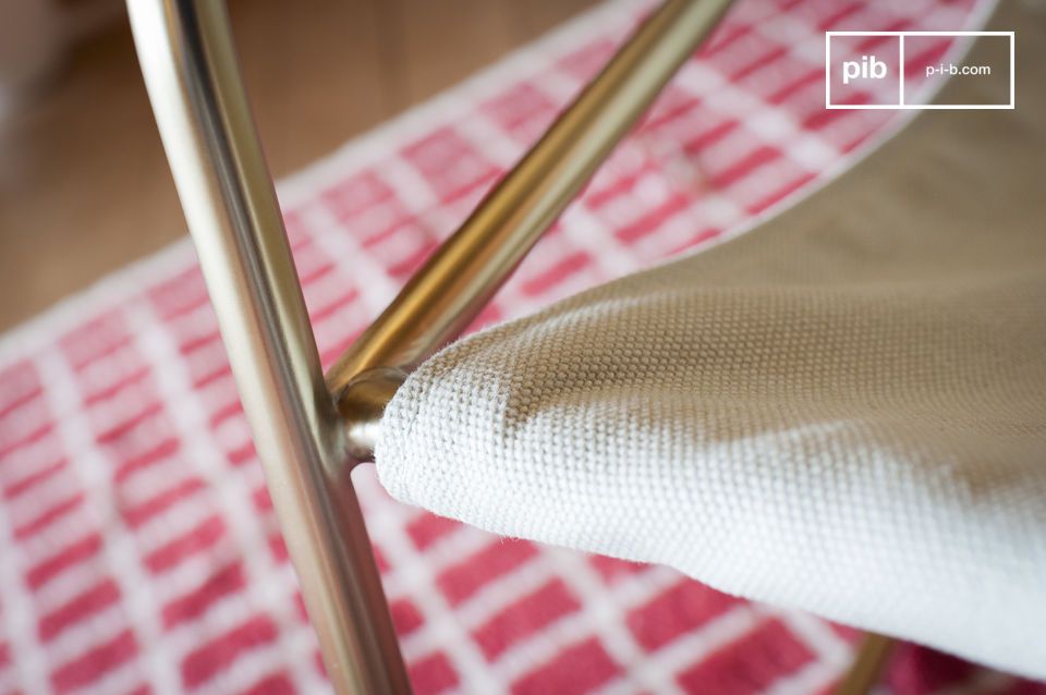 Modestie et rationalité : l'épaisse toile de coton renvoie aux principes fondamentaux du Bauhaus.