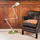 Coussin d'assise double face au rembourrage généreux.