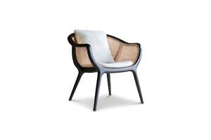 Fauteuil noir en frêne massif et osier Nocta