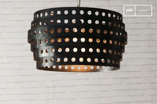 Zwarte metalen hanglamp