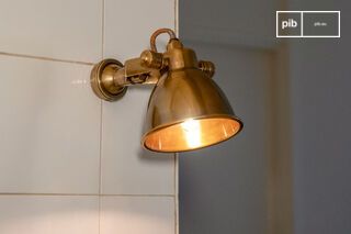 Gealterte Messing-Wandleuchte Bistrot