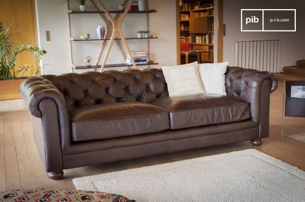 La combinaison de coussins en Mousse HR et en fibres gonflantes et de sangles croisées assure un confort durable.