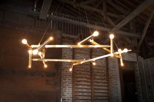 Grand lustre en laiton  Izaar