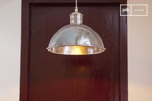 Grande lampada sospesa in metallo Banker