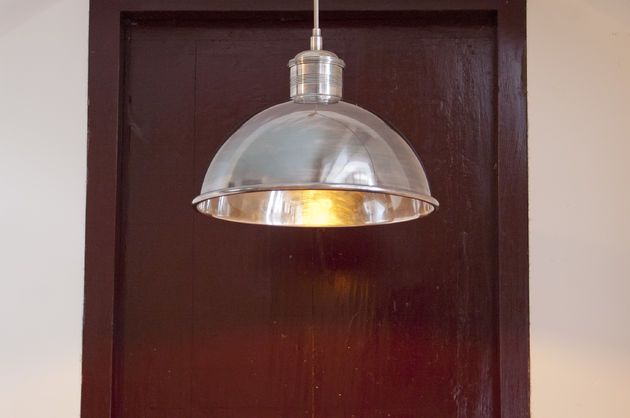 Grande lampada sospesa in metallo Banker