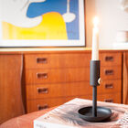 The candleholder is refined and very elegant.
