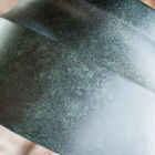 Schöne handbemalte Grafikleuchte.