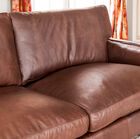 Das Sofa bietet einen sehr großen Komfort.