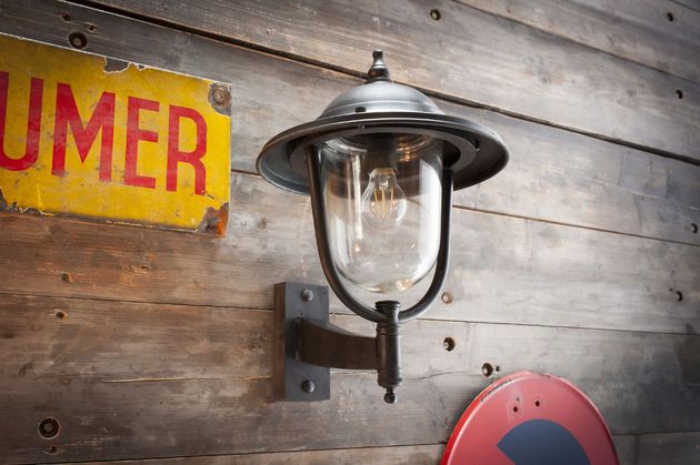 Grote buitenwandlamp Lizuret