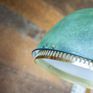 Grote metalen hanglamp in vintage stijl.