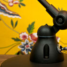 The lamp rests on a heavy base of 17cm in diameter for good stability.