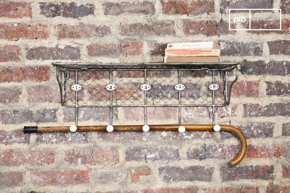 Unieke plank met een resoluut vintage karakter.