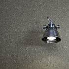 Aplique plateado, ideal para su habitación.