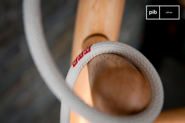 La lámpara NUD llenará su habitación de luz y de alegría