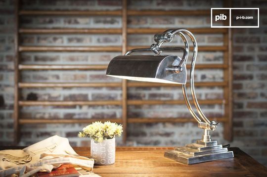 Lampe de bureau en métal argenté