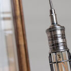 Het lange Lava hanglamp is een klein decoratief juweeltje dat uw huis zal opfleuren en warmte in de