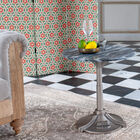 Der Marmortisch im Art Deco Stil verbindet Vintage und Moderne mit einem Hauch von Industrie-Look.