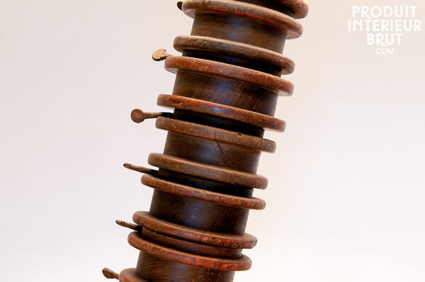 Ehemaligen Garnspulen chinierten Äußeren