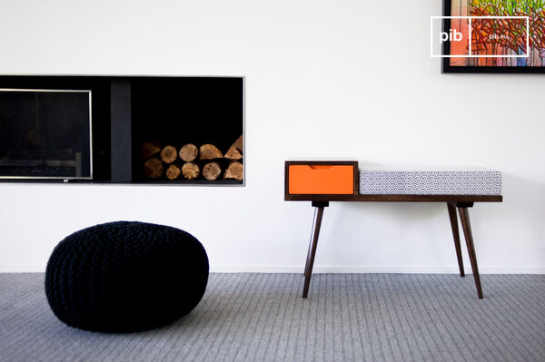 A practical and delicious vintage seat