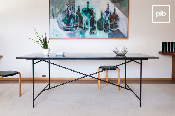 Marble dining tables