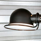 reflector met een diameter van 15 cm; ontsteking door metalen druppelschakelaar.