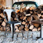 The height of the table is adjustable, to adapt to its interior.