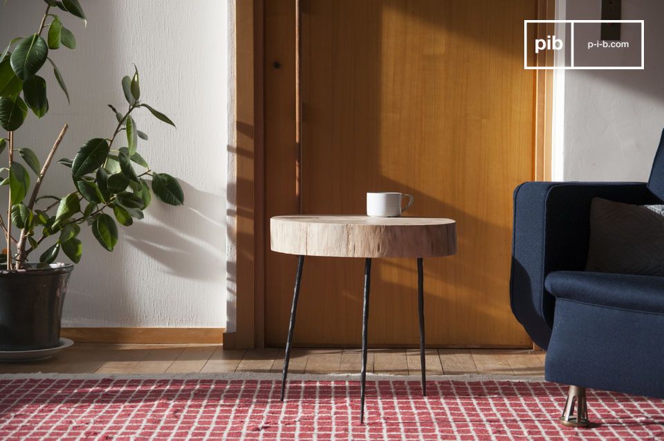 Mesa auxiliar de tronco de árbol Luka natural