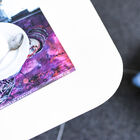 Las esquinas son redondeadas para suavizar la apariencia de los muebles.