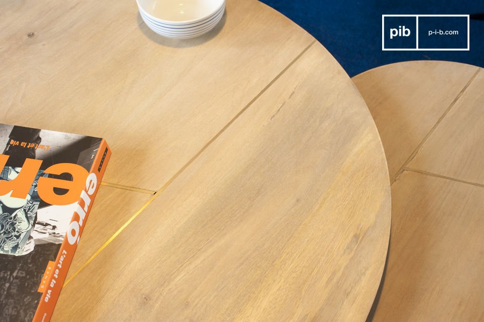 De combinatie van hout en goud is subliem.