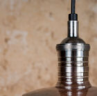 Deze koperen hanglamp heeft een prachtige zilveren finish
