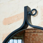 The frame is made of a magnificent steel with a dark varnish.