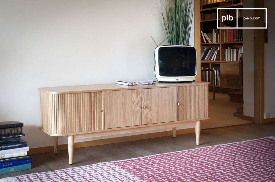 La base delgada le da a los muebles un aspecto aireado y elegante.
