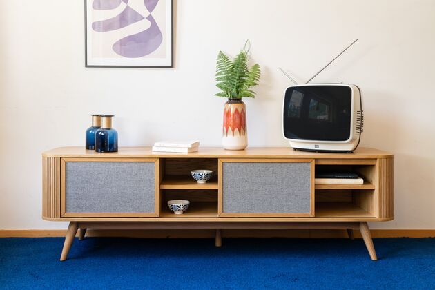 Mueble de TV de madera clara Lulea