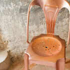 The seat is hollowed out for optimal comfort.