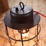 De Nautilus lamp heeft een industrieel karakter dat perfect zal passen in je huis