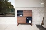 Niedriger schrank
