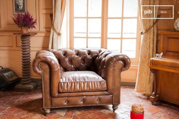 Poltrona Chesterfield in pelle color fulvo Saint Paul