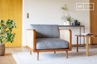 Poltrona in legno e canna Starheim