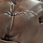 Le style traditionnel de Chesterfield séduit par son charme.