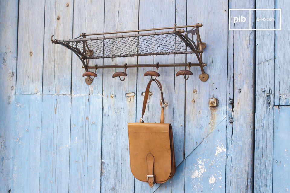 Coat rack with retro brass taste.