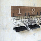 Trois paniers, trois rangements, un bel objet.