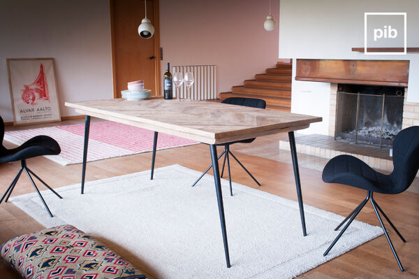 Rectangular dining tables