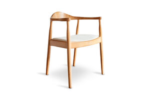 Scandinavian chair in light wood Johannes