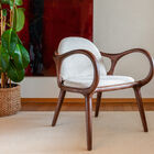 Brauner Sessel aus Massiv-Eschenholz und ecru Bouclé-Stoff Onyx