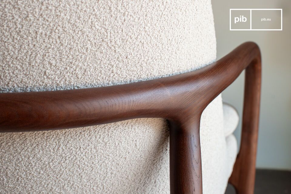 Inspiriert vom Mid-Century-Stil mit einem klaren skandinavischen Einfluss
