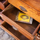 The drawers are beautifully designed and will accommodate all your items.