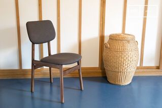 Silla de acacia barnizada Larssön