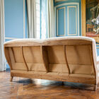 Die Rückseite des Sofas hat einen einzigartigen und bohemian Look.