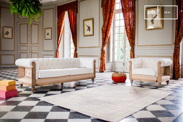 The padding is dense and provides a very good level of comfort.